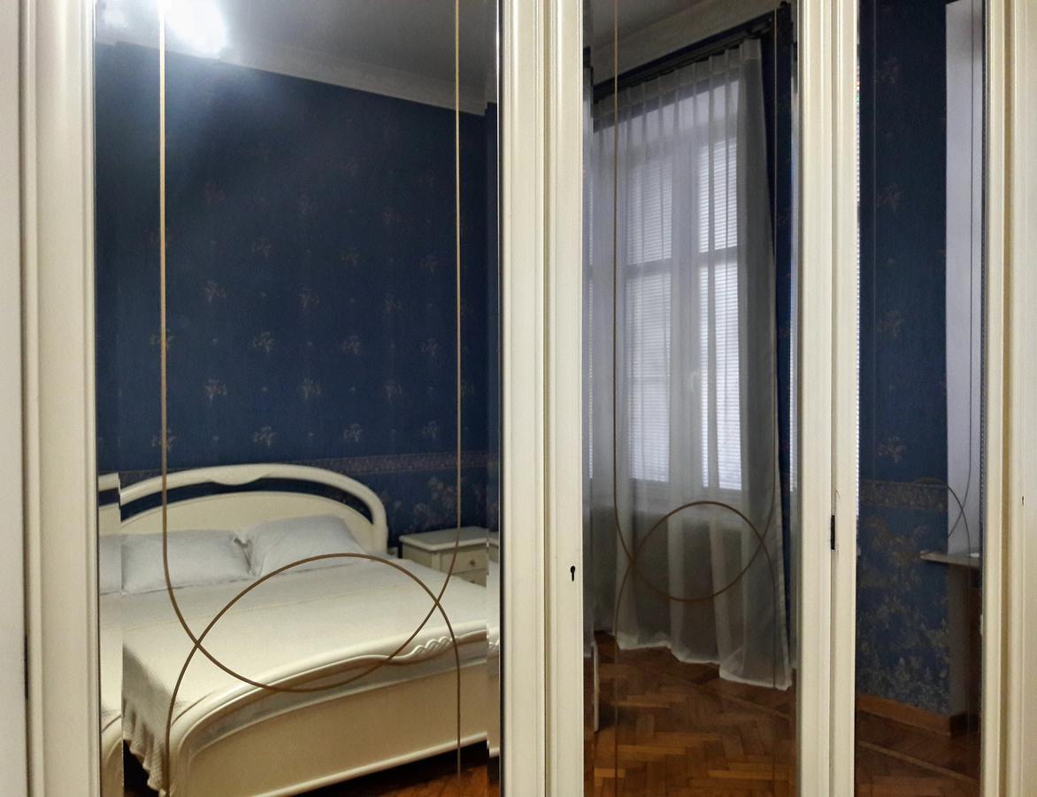 Orpheus Hostel And Apartments Одесса Экстерьер фото