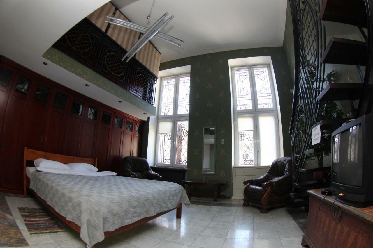 Orpheus Hostel And Apartments Одесса Экстерьер фото